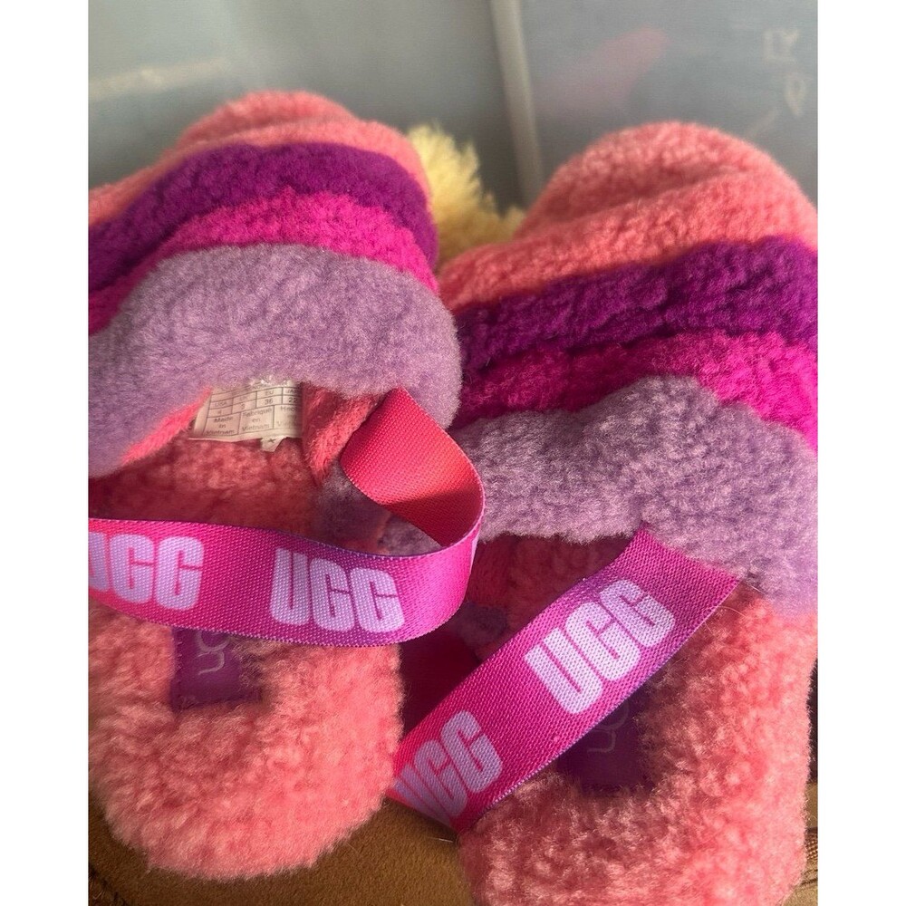 Ugg kids fluff yeah slippers